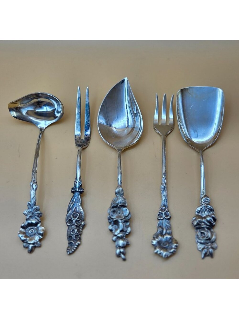 Reed & Barton Harlequin Silver Plate Floral Serving Utensils 5 Piece Set